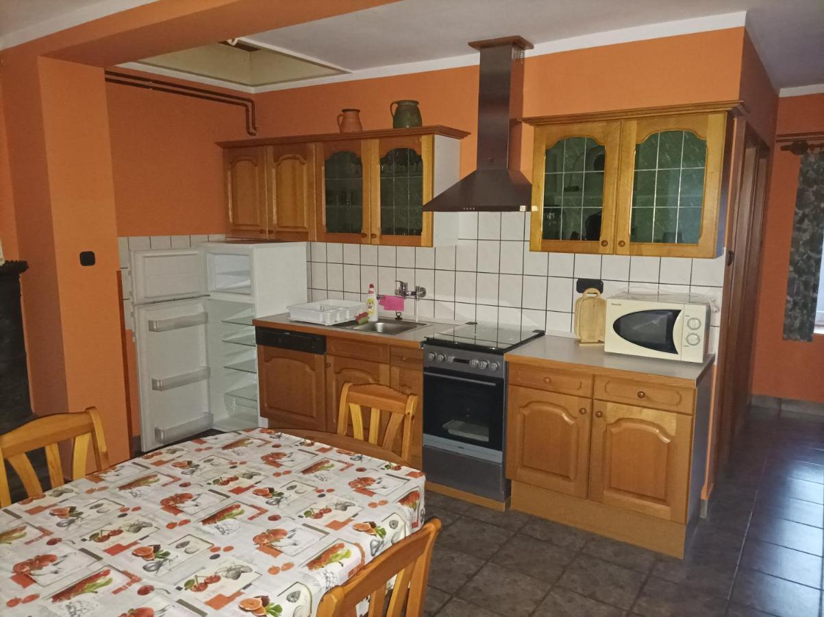 בית הארחה Nadkunyho Vendeghaz Hegyhátszentjakab